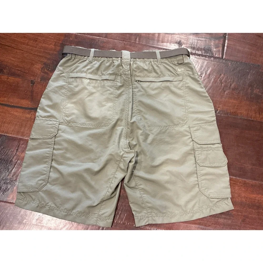 REI these sahara